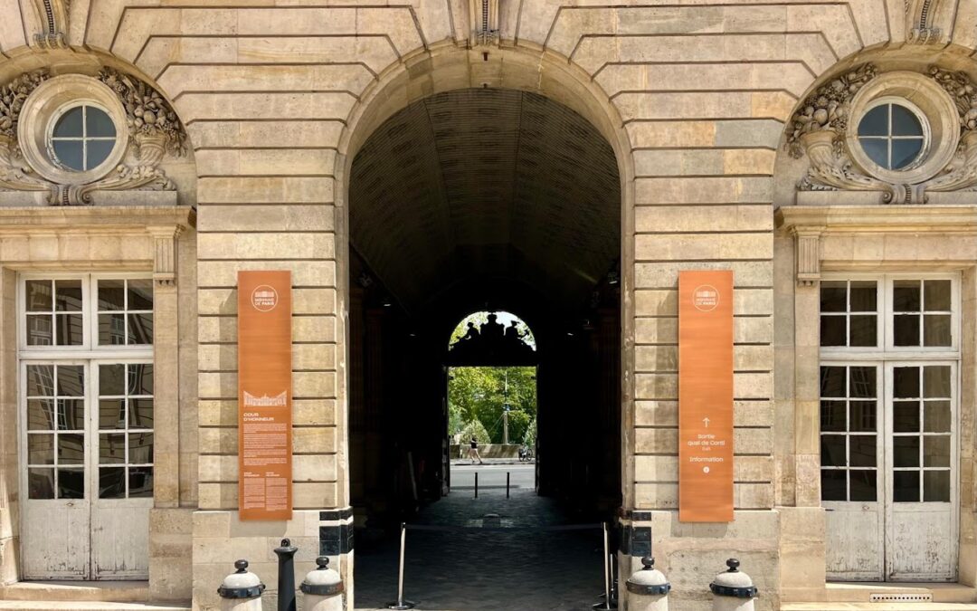 Signalétique patrimoniale à la Monnaie de Paris : un projet signé OXYSIGN